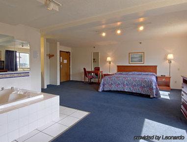 Super 8 by Wyndham Beckley Hotell Exteriör bild